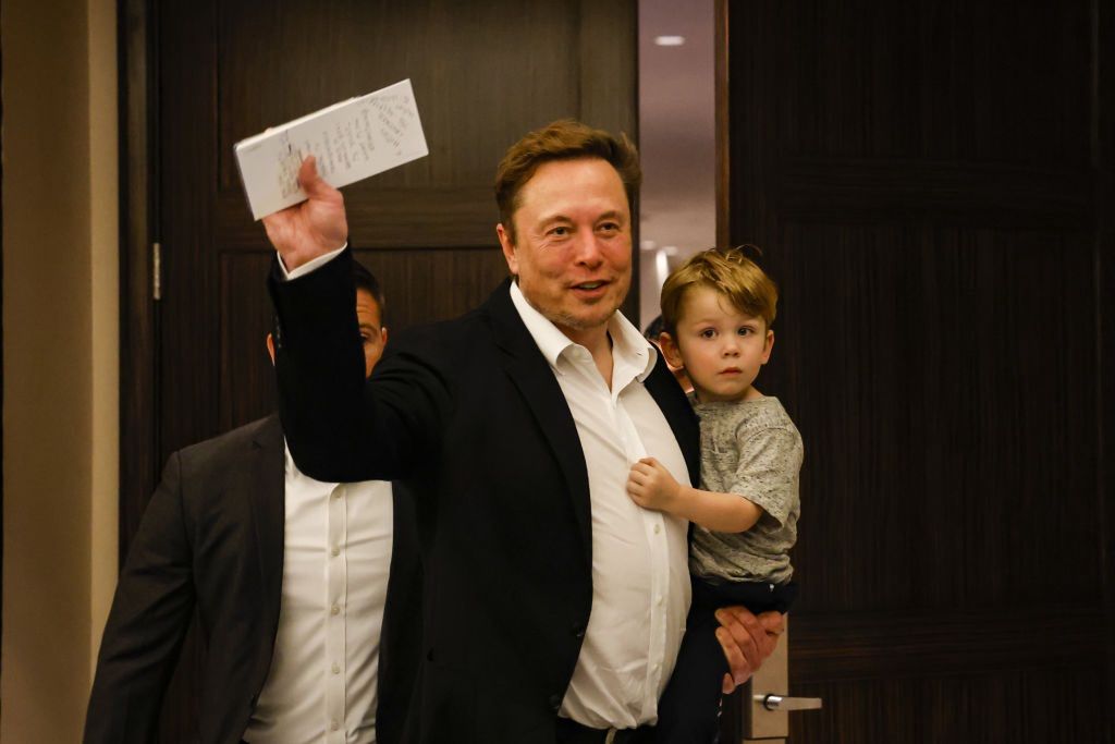 Elon Musk skończył dzień jako najbogatszy człowiek na świecie. Po raz pierwszy od pół roku