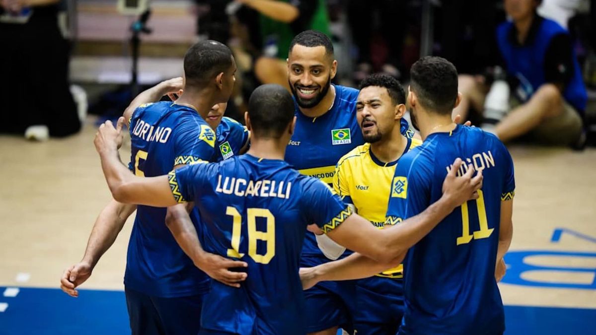 Materiały prasowe / volleyballworld.com / Na zdjęciu: radość reprezentantów Brazylii w meczu z Turcją