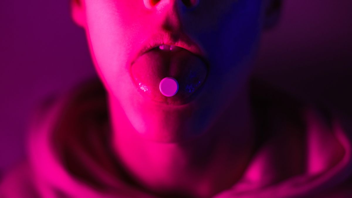 Dzieci i nastolatkowie sięgają po narkotyki