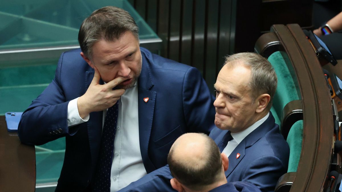 Posiedzenie Sejmu 11 grudnia
Fot. Piotr Molecki/East News, 11.12.2023. Cd. 1 posiedzenia Sejmu. Expose premiera Mateusza Morawieckiego i debata nad wotum zaufania wobec jego rzadu. N/z poslowie Koalicji Obywatelskiej: Marcin Kierwinski, Donald Tusk, Borys Budka.
Piotr Molecki