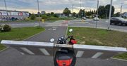Świecie: Mężczyzna przewoził drzwi skuterem. Jazdę przerwała policja