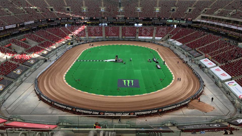 WP SportoweFakty / Mateusz Domański / Tor ułożony na stadionie PGE Narodowy w Warszawie