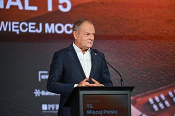 "Wyprowadzą nas z UE". Tusk apeluje do wyborców