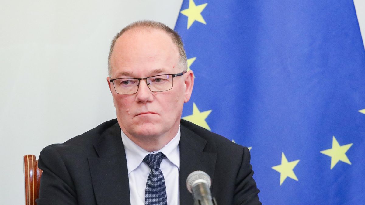 Krzysztof Galos
Tomasz Gzell
Centrum Wymiany i Analiz Informacji dla Surowc�w i Geor�norodno, konferencja, Pa�stwowy Instytut Geologiczny, PIB, polityk, polityka