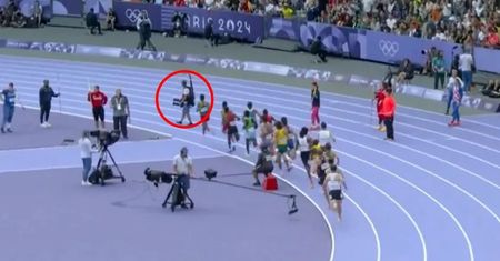Biegli po finał igrzysk olimpijskich. Nagle na ich drodze pojawił się on