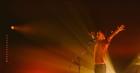 Trasa bez końca. Artur Rojek wraca do klubów