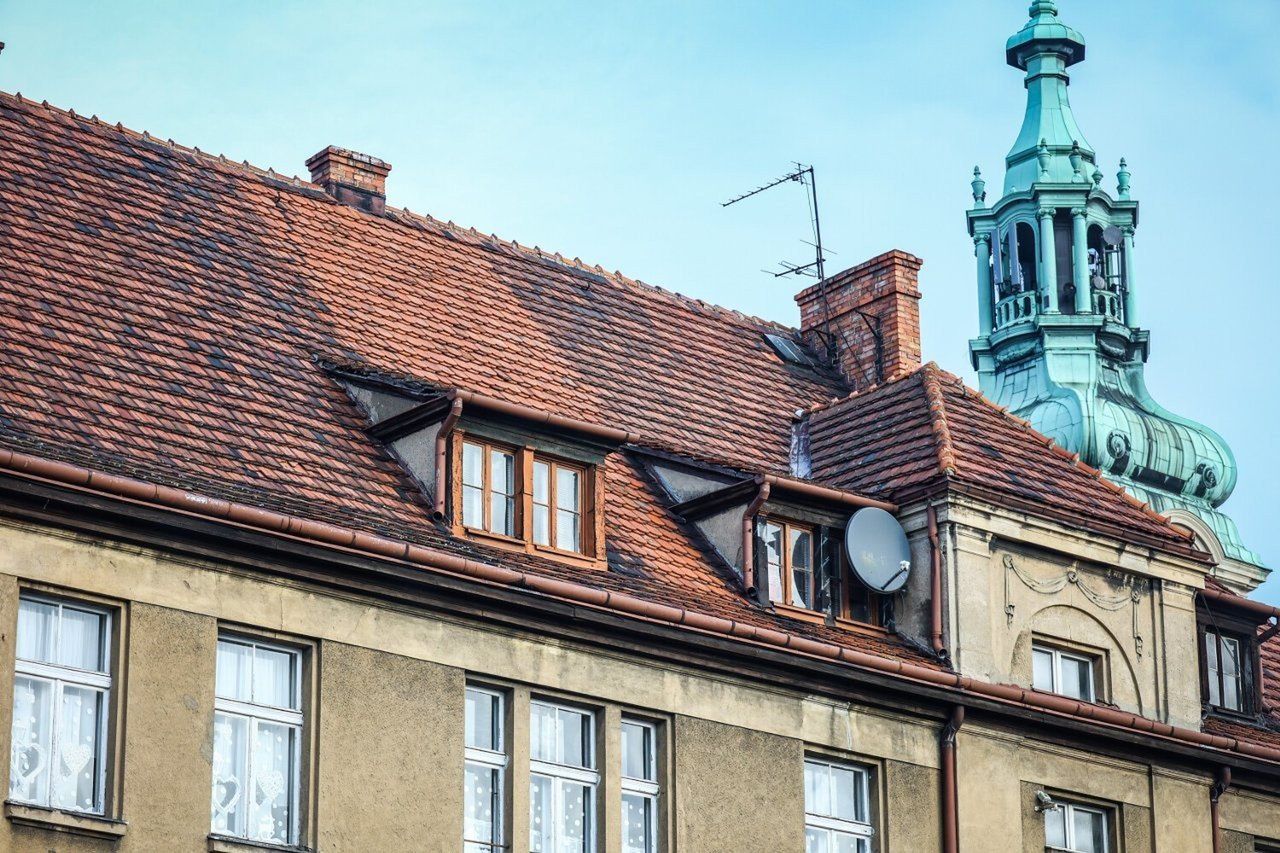 Wielkopolski Kurator Oświaty wydał negatywną opinię w sprawie planów likwidacji SP 1 w Lesznie. Prezydent G. Rusiecki zapowiada odwołanie