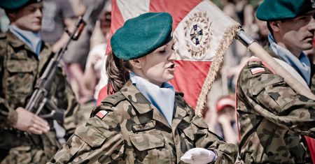 Wydatki na armię wzrosną do 2 proc PKB. Prezydent podpisał ustawę
