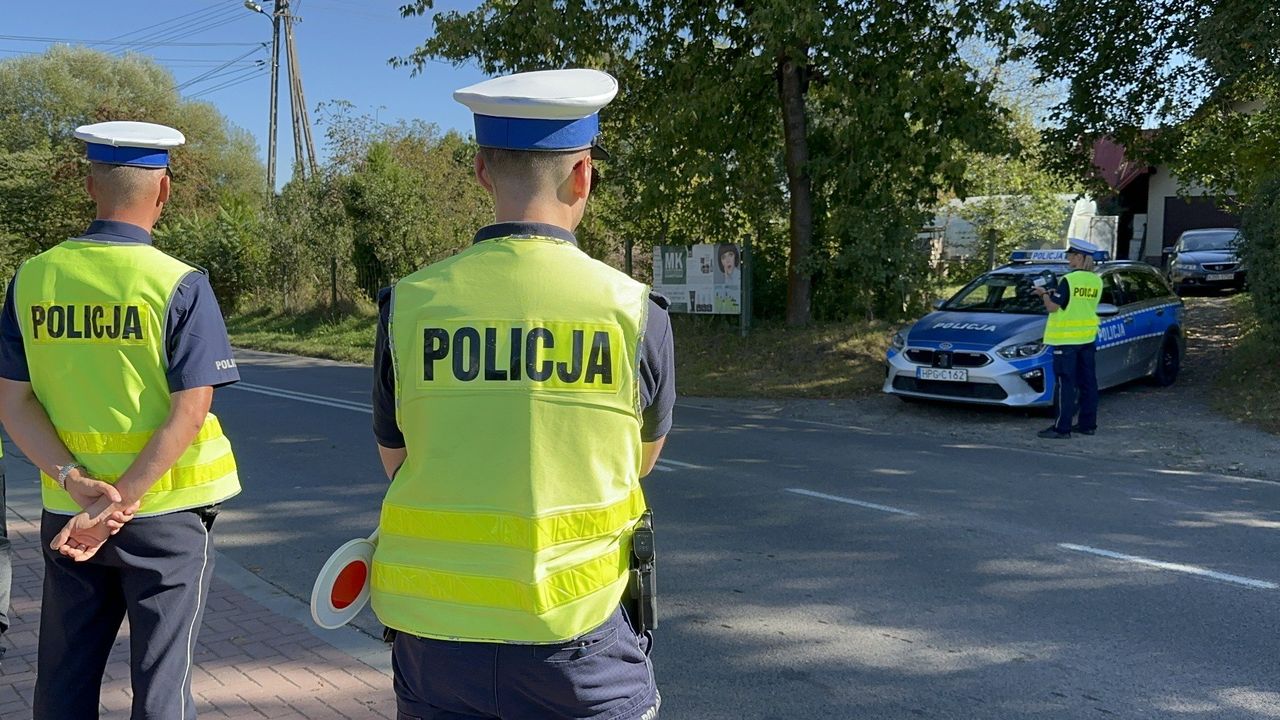 Sąd w trybie przyspieszonym dla dwóch kierowców, którzy złamali zakaz prowadzenia pojazdów w powiecie brzeskim