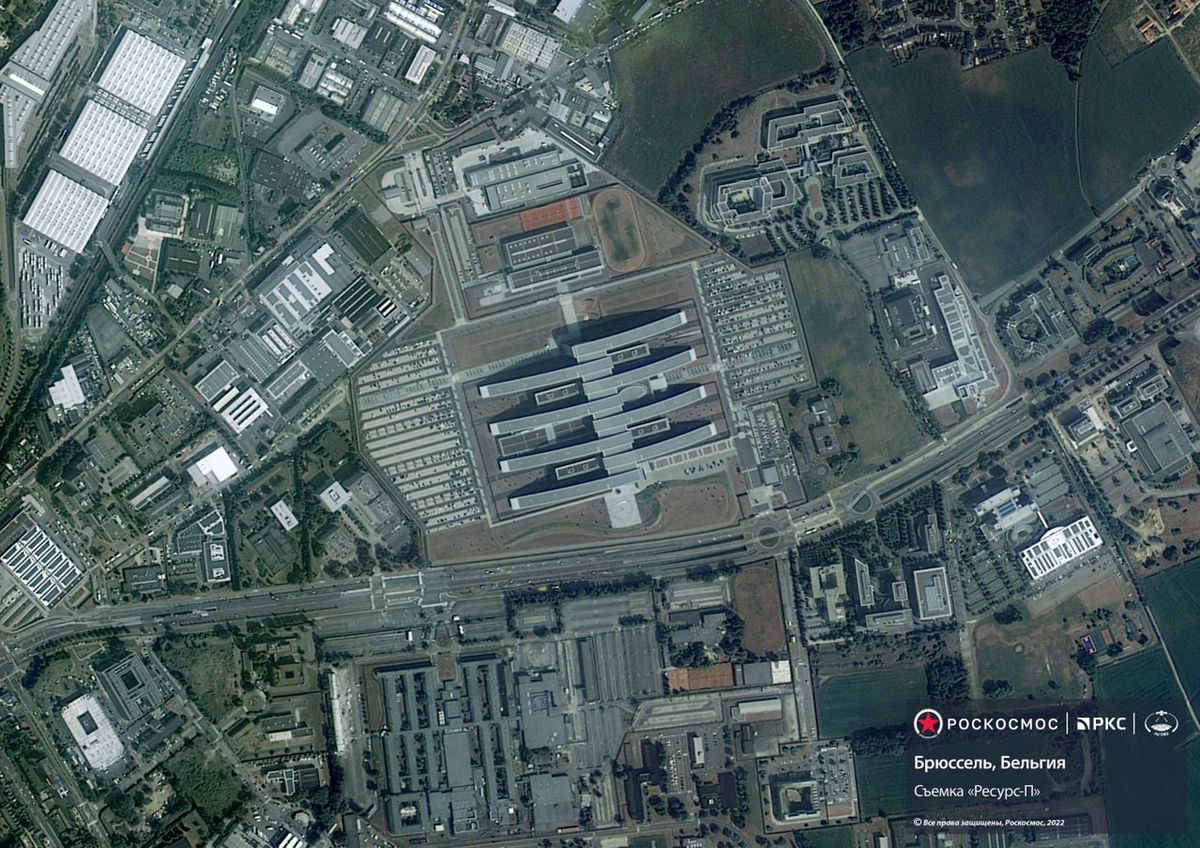 Roskosmos pokazuje zdjęcia satelitarne "centrów decyzyjnych" NATO