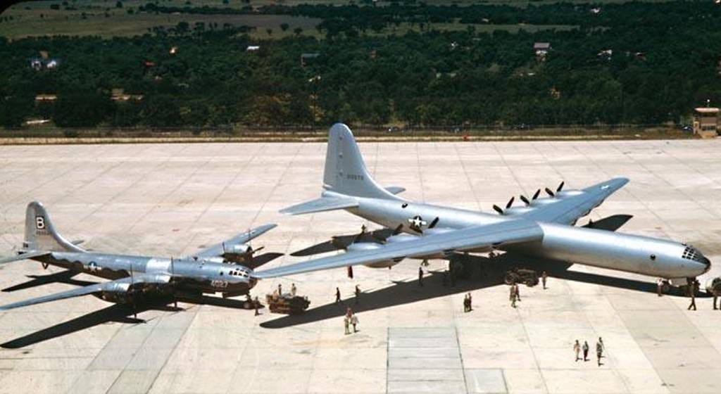 Niezwykłe konstrukcje [cz. 20]. B-52 Stratofortress - 60-letni weteran 11