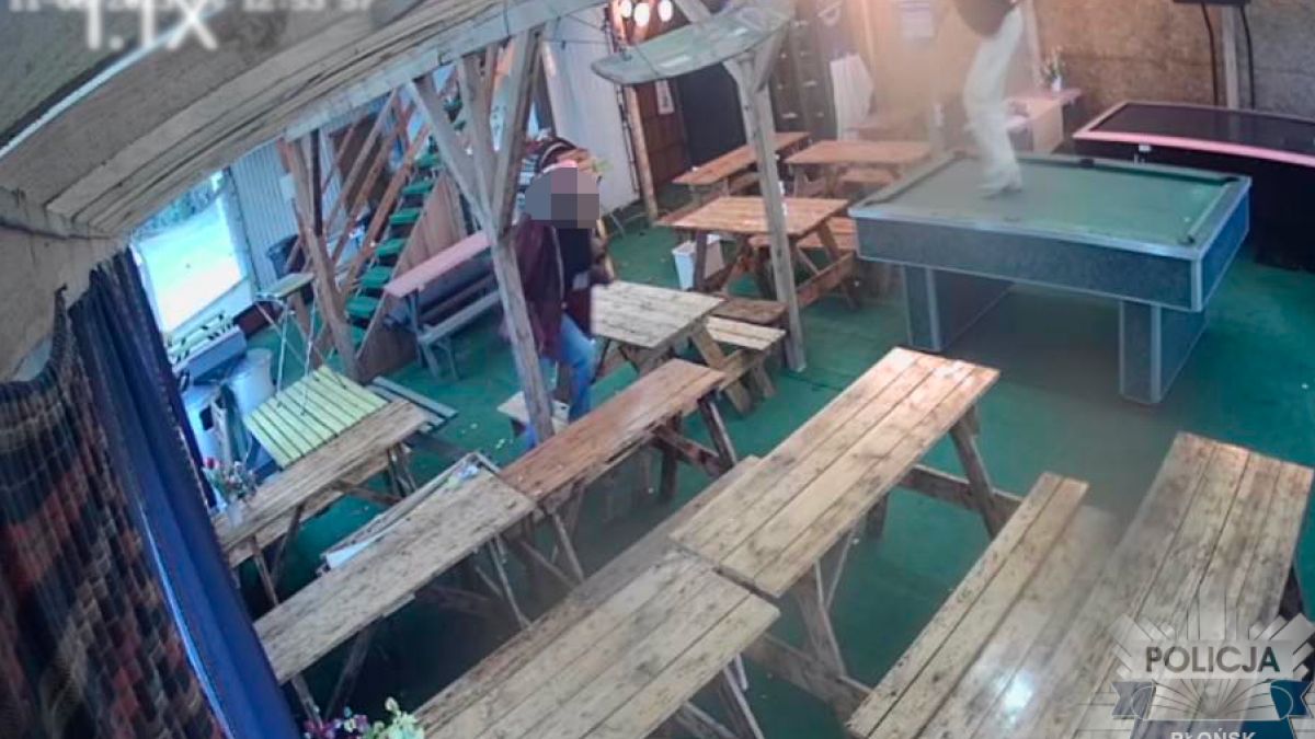 Nastolatki zdemolowały bar