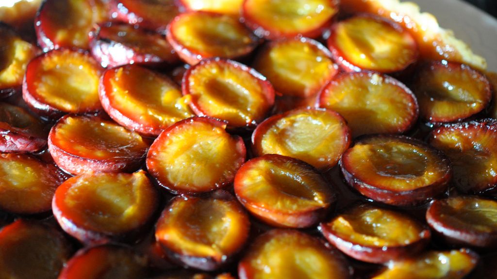 Śliwki w puszce w lekkim syropie (owoce i płyn)