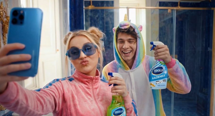 Sidolux odczarowuje wiosenne porządki. Rusza kampania "Dobrze sprząta się razem"
