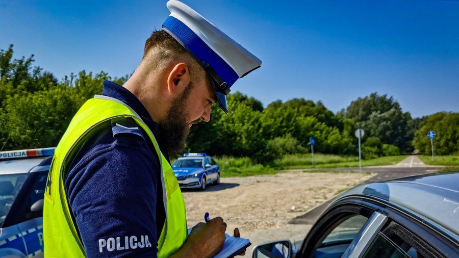 Od kary za brak OC jeszcze gorsze jest spowodowanie wypadku nieubezpieczonym pojazdem. Wtedy za straty trzeba płacić z własnej kieszeni