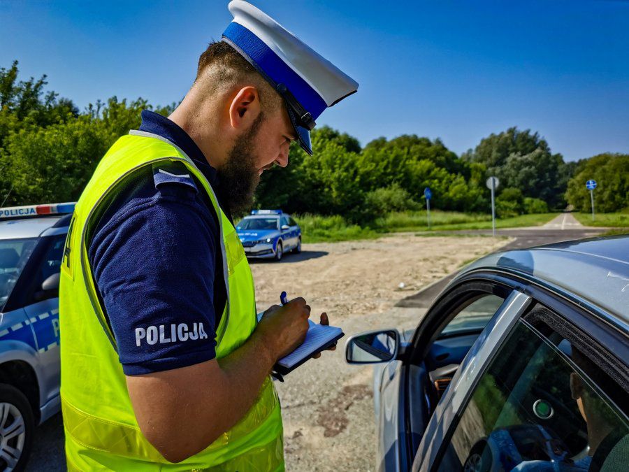 Od kary za brak OC jeszcze gorsze jest spowodowanie wypadku nieubezpieczonym pojazdem. Wtedy za straty trzeba płacić z własnej kieszeni