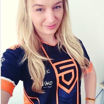 Rainbow Six/Twitter/Penta Sports/dVSteffie/Stephanie "Steffie" Seeber - kapitan Penta Sports Divina Victoria