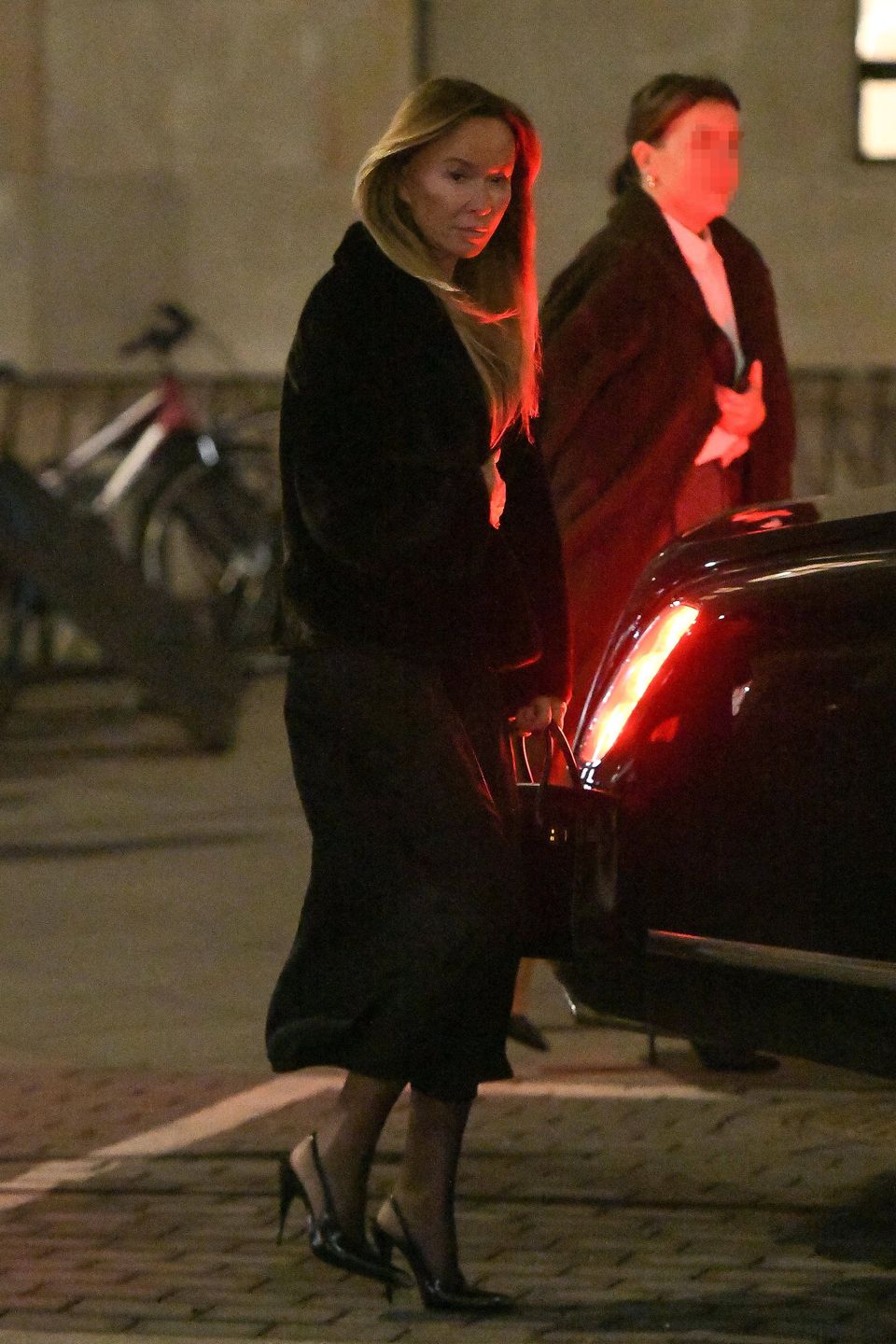 Joanna Przetakiewicz korzysta z uprzejmości szofera