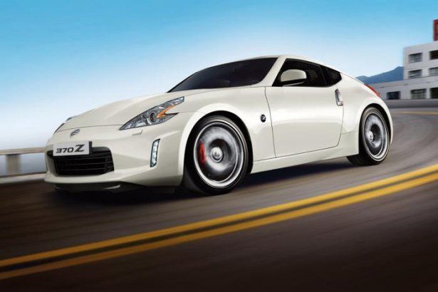 Nissan odsłania karty - oto odświeżony model 370Z dla Europy [Paryż 2012]