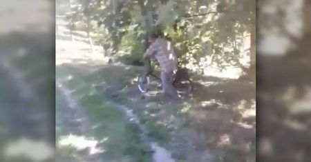 LUBLIN: Zboczeniec onanizował się w pobliżu placu zabaw. Zareagowała czytelniczka [WIDEO]