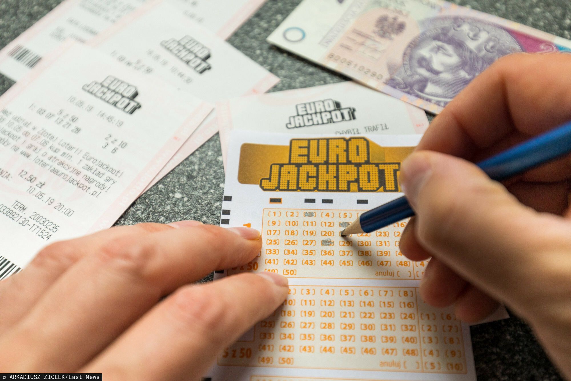 Stock ArZi
fot: Arkadiusz Ziolek/ East News. 23.05.2019.    n/z Kupony EuroJackpot.
ARKADIUSZ ZIOLEK