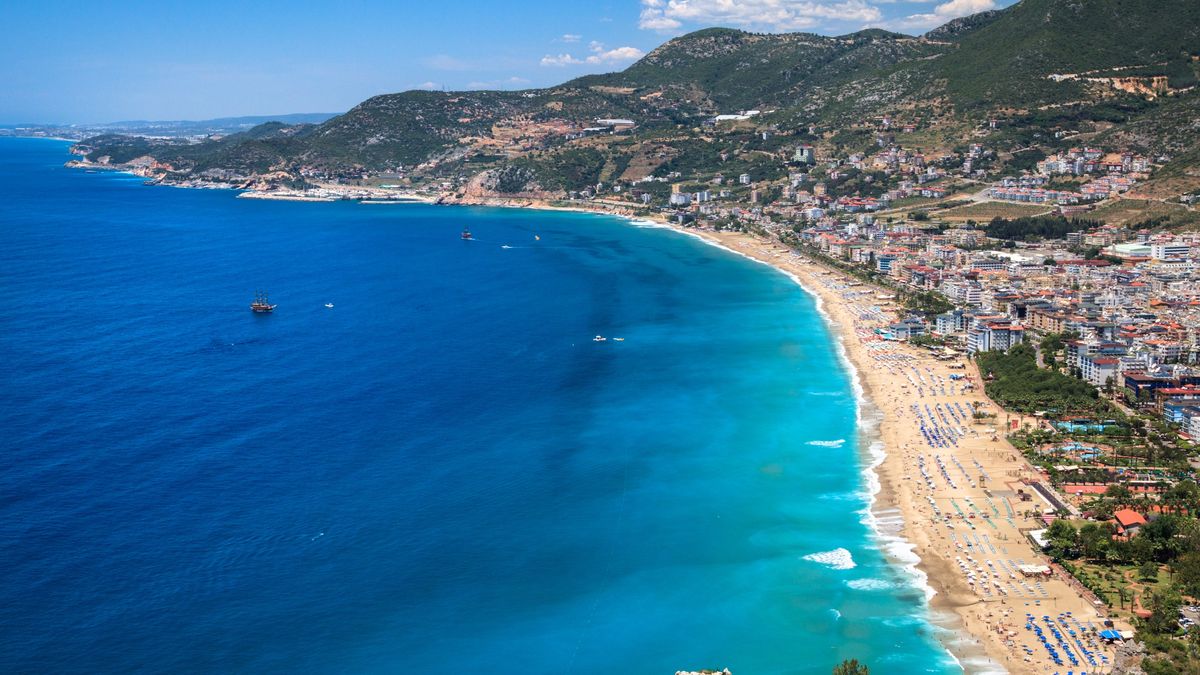 Turcja, wybrzeże w mieście Alanya