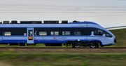 Pociągiem w podróż. Dlaczego warto wybrać właśnie ten środek transportu?