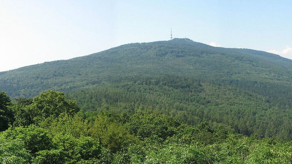 Masyw Ślęży to część Przedgórza Sudeckiego