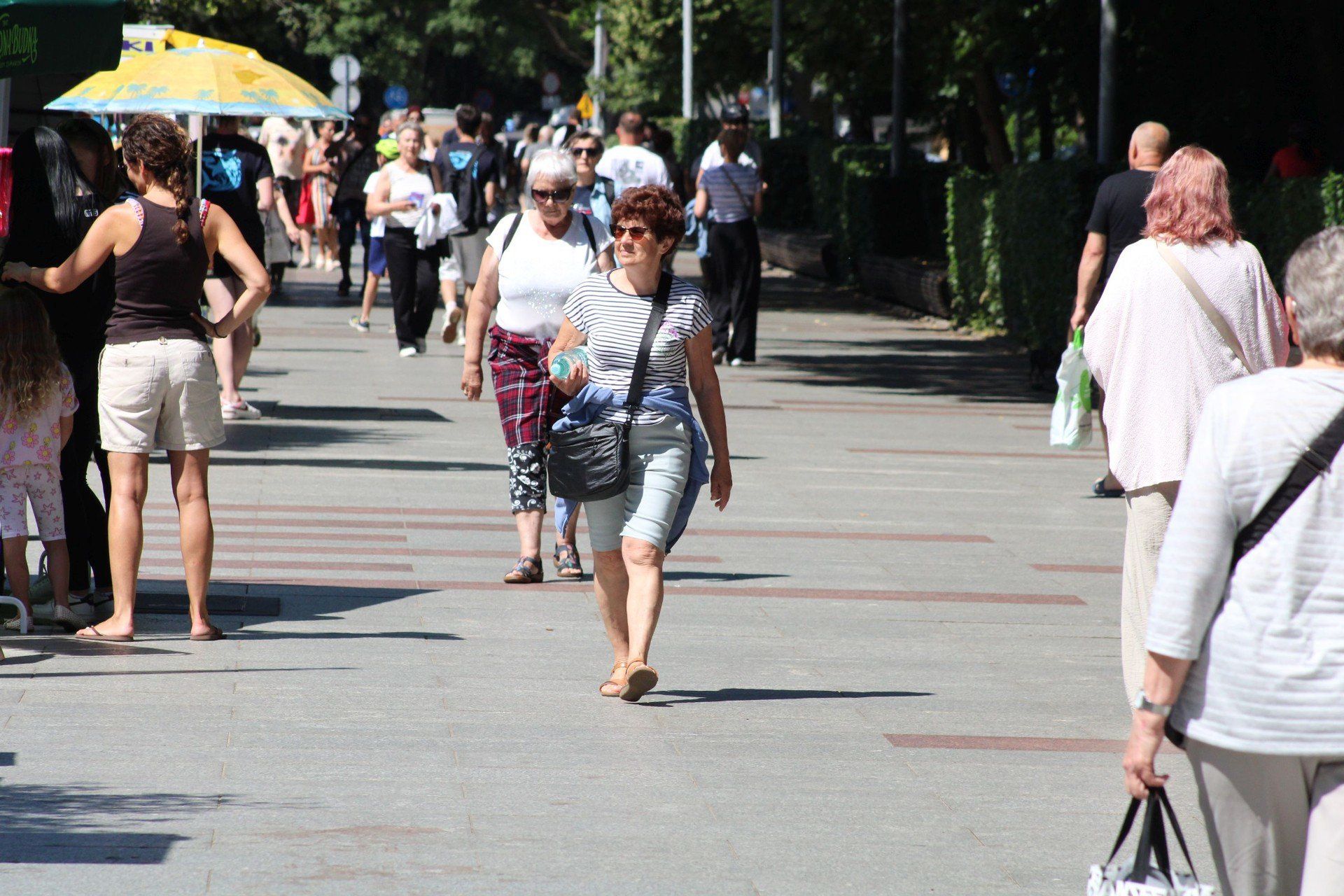 KOŁOBRZEG DEPTAKI POZA PLAŻĄ