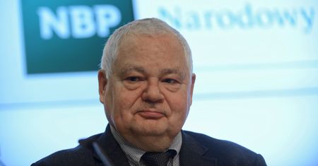 "Wyborcza": Rodzinny układ wokół NBP. Szybkie kariery i duże pieniądze