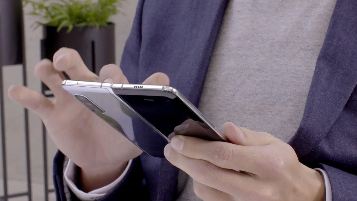 Samsung Galaxy Fold w rękach pierwszych recenzentów 1