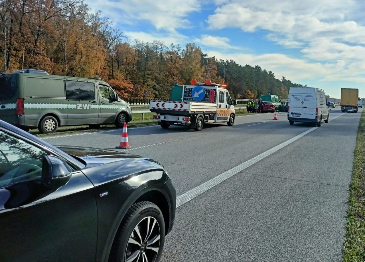 Jaworowo: Groźnie na S17. Pięć samochodów uszkodzonych