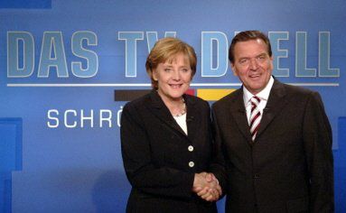 Schroeder zwycięzcą pojedynku z Merkel