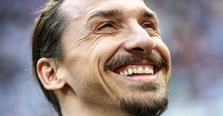 Telewizja zapłaciła Zlatanowi Ibrahimoviciowi. Niezła premia za wywiad i sparing