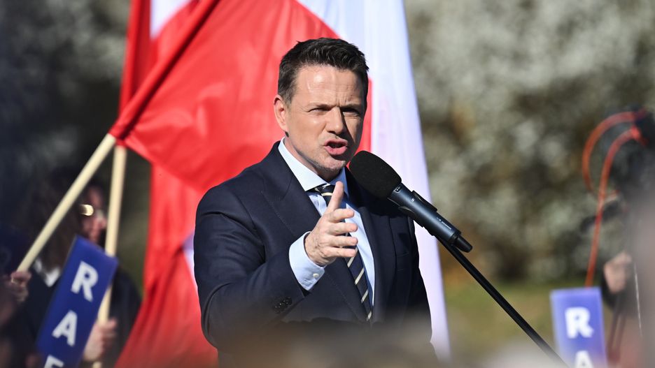 Starachowice, 03.04.2025. Wybory Prezydenta RP 2025 - kampania. Kandydat KO, prezydent Warszawy Rafał Trzaskowski podczas swojego wiecu wyborczego w Starachowicach, 3 bm. (aldg) PAP/Piotr Polak