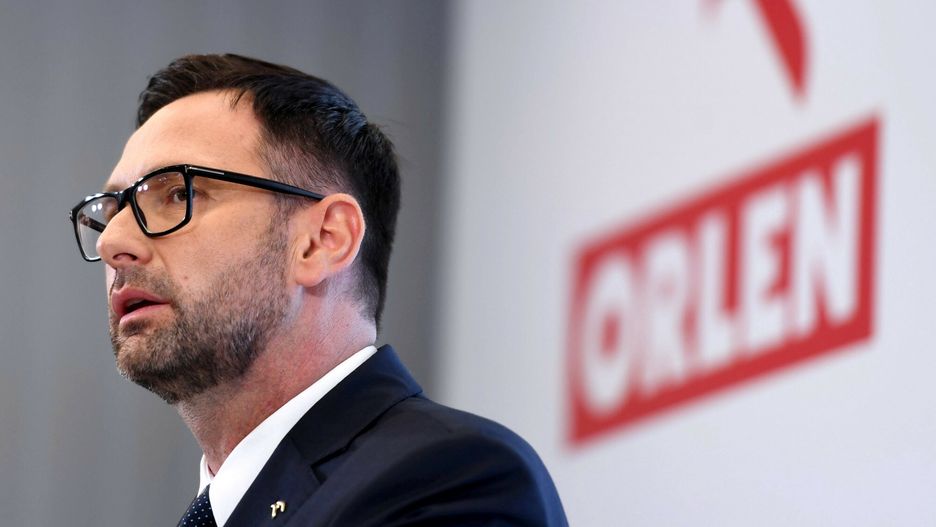 Fuzja Orlenu i Lotosu - konferencja prasowa
Fot. Piotr Hukalo/East News, Gdansk, 01.08.2022. Konferencja prasowa poswiecona dzialaniom PKN ORLEN zwiazanym z budowa koncernu multienergetycznego.  Wydzial Gosodaraczy Sadu Rejonowego w Lodzi zamiescil w rejestrze przedsiebiorcow Krajowego Rejestru Sadowego wpis nt. polaczenie PKN Orlen z Grupa Lotos.
N/z: prezes PKN Orlen Daniel Obajtek
Piotr Hukalo