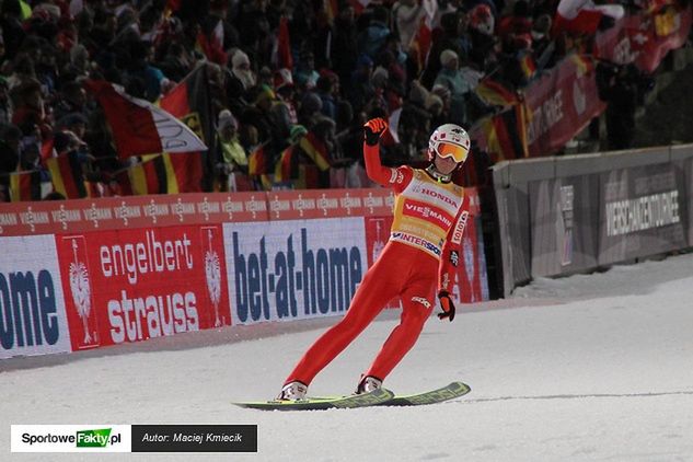 Po skoku w drugiej serii 1. konkursu TCS Kamil Stoch miał powody do radości