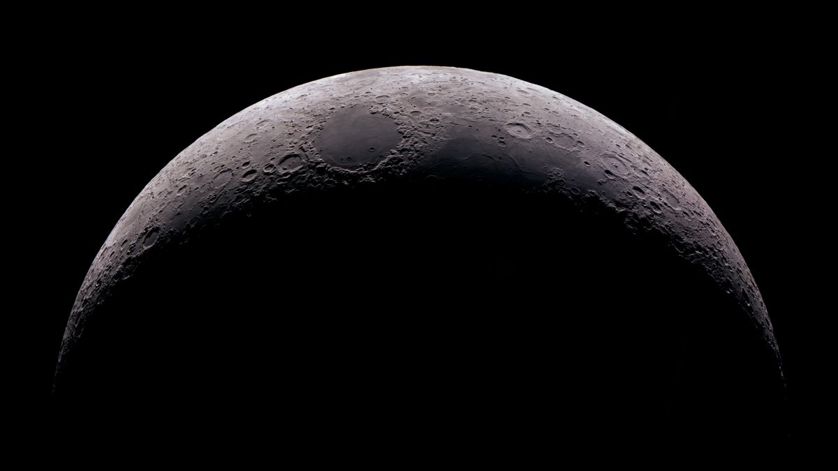 Niespodziewana aktywność geologiczna na ciemnej stronie Księżyca