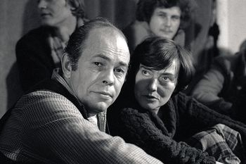 Po śmierci żony wpadł w rozpacz. Jacek Kuroń był "szalenie" zakochany