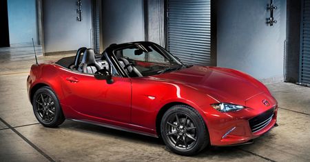 Odświeżona Mazda MX-5. Najfajniejszy roadster świata po zmianach