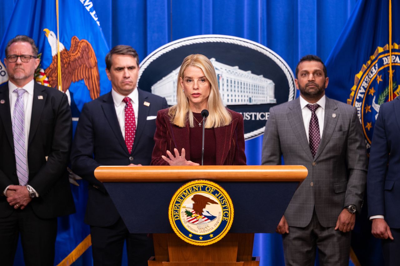 Departament ujawni dokumenty Epsteina. Jest termin