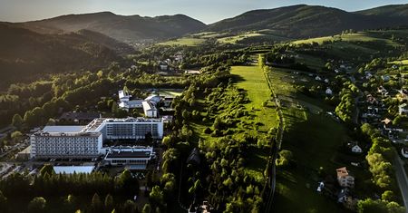 Wyjątkowy hotel w uzdrowiskowej dzielnicy Muszyny. Bije rekordy rezerwacji