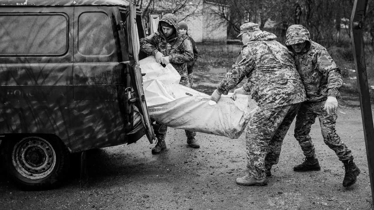 W ostatnią drogę. Na Donbasie w śmierci nie ma nic wzniosłego