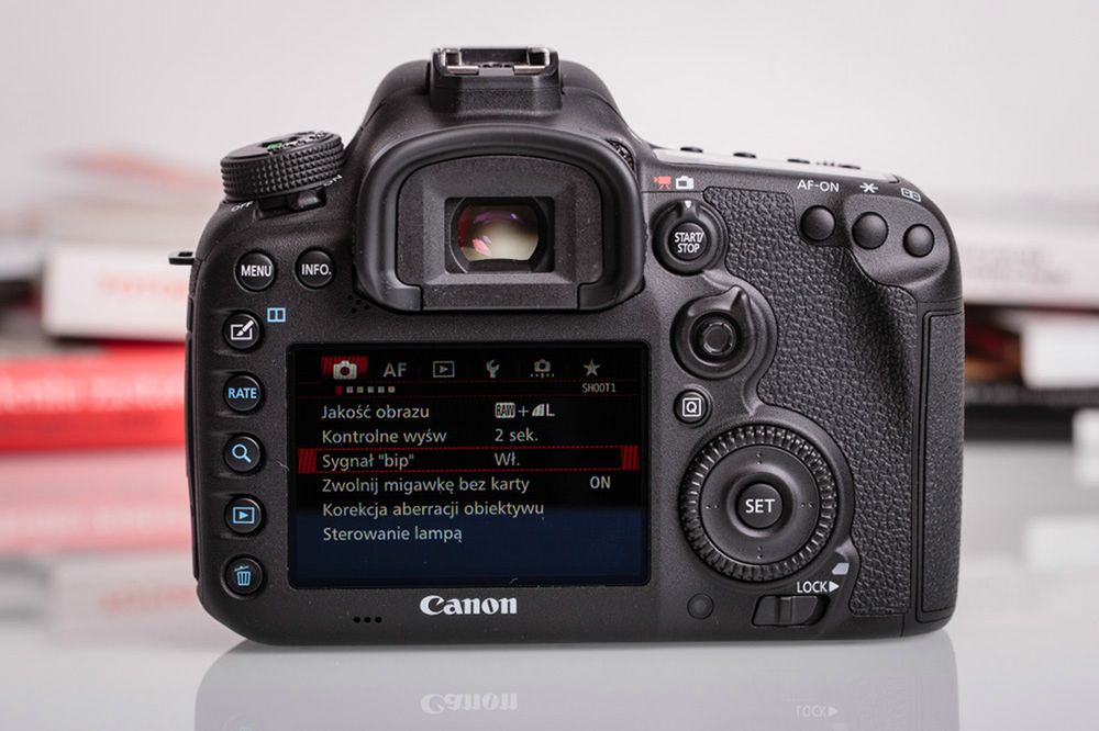 Canon EOS 7D Mark II - szybki, wytrzymały i bez konkurencji [test] 6