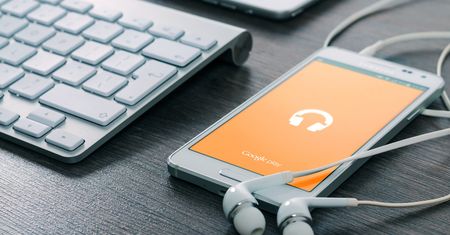 Samsung ograniczy produkcję układów pamięci po spadku kwartalnego zysku operacyjnego z powodu pandemii i spowolnienia gospodarczego.