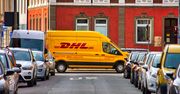 Niemiecki DHL, jedna z wiodących międzynarodowych firm kurierskich na świecie, ogłosiła, że wznawia świadczenie usług kurierskich w Rosji.