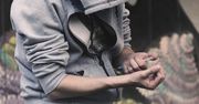 Młodzi uzależnieni od mefedronu. „Łatwiej jest kupić narkotyki niż alkohol”
