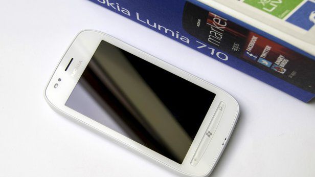 Nokia Lumia 710 – tańszy nie znaczy gorszy [test] 1