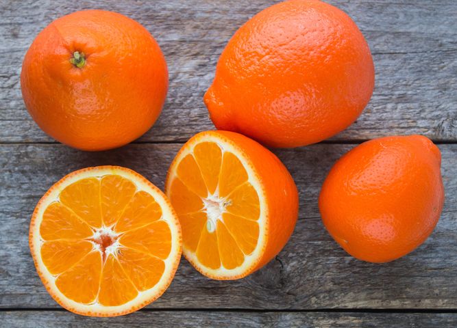 Pomarańcza - kalorie, wartości odżywcze, właściwości lecznicze, zastosowanie, sok z pomarańczy