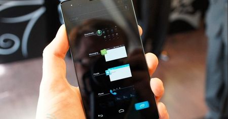 Panasonic Eluga Power - 5 cali, ICS i Snapdragon S4 Class